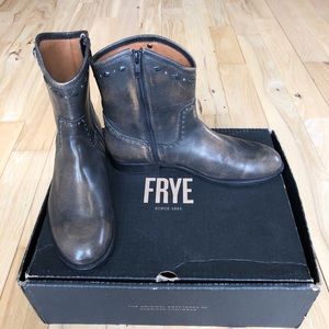 Brand New Frye Melissa Stud Ankle Boot